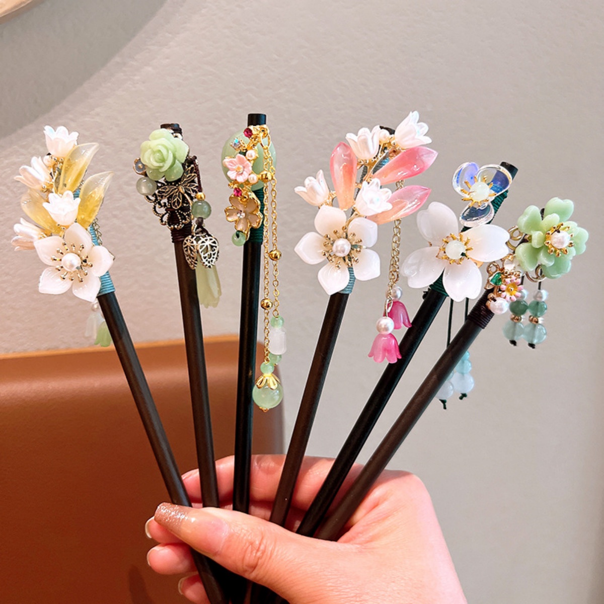 Supply Florist - 絶妙な花のタッセル木製ヘアピンレトロ中国風の手作り花ヘアスティックヴィンテージ女の子女性韓服ヘアアクセサリー