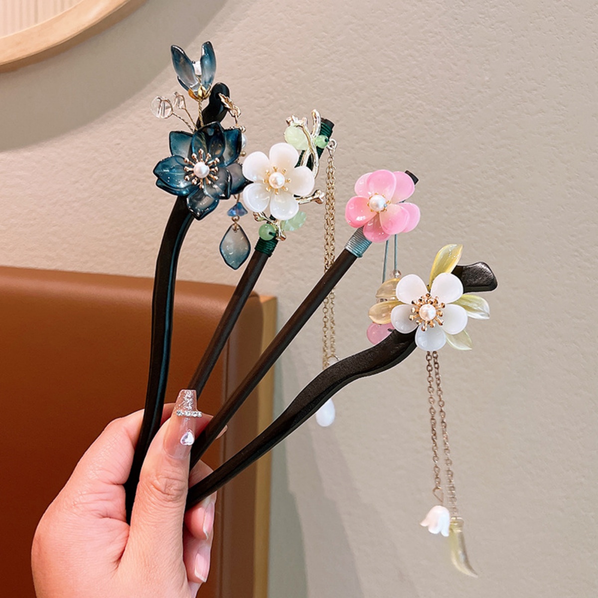 絶妙な花のタッセル木製ヘアピンレトロ中国風の手作り花ヘアステ - Supply Florist のレビューと価格